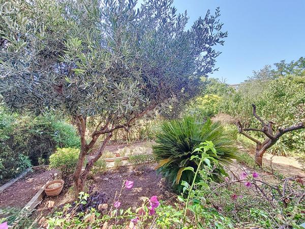 À VENDRE - Appartement T3 - 72m² rénové avec jardin et garage - Marseille 13012