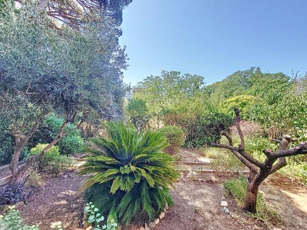 À VENDRE - Appartement T3 - 72m² rénové avec jardin et garage - Marseille 13012
