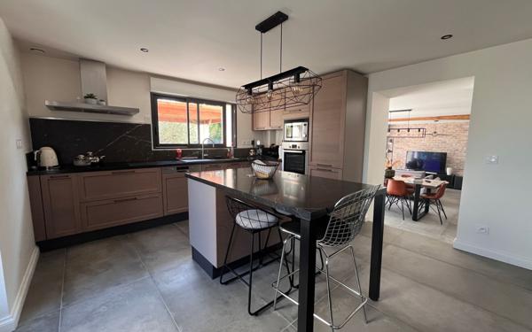 Maison à vendre    4 pièces • 110 m2 Saint-Denis-en-Val