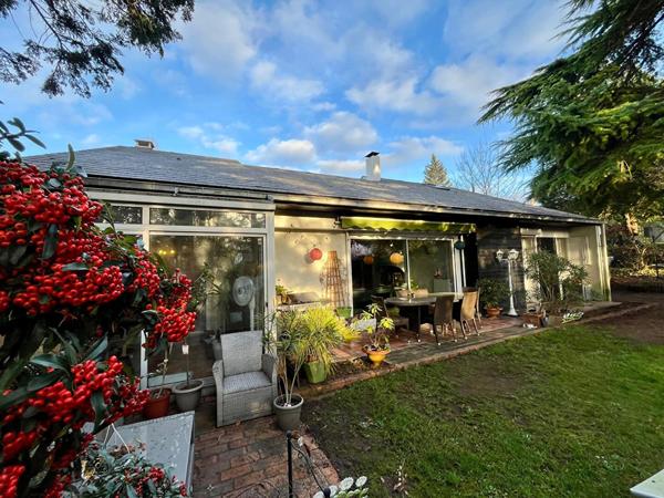 Maison de plain pied à vendre sur la commune de L'Isle-Adam - 4 chambres