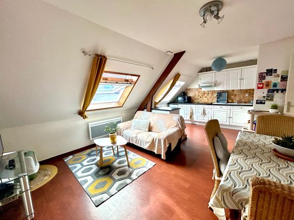 Appartement
                                                                                                                                                                                                                                                                                                                        2 pièce(s)                                                                                                                                                                                                          1 chambre(s)                                                                                                                                                                                                          31.23  m²