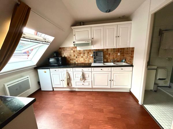 Appartement
                                                                                                                                                                                                                                                                                                                        2 pièce(s)                                                                                                                                                                                                          1 chambre(s)                                                                                                                                                                                                          31.23  m²