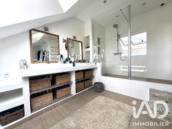 Maison à vendre 7 pièces 221,72 m² Sceaux