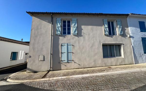 Maison à vendre    3 pièces •  Arces