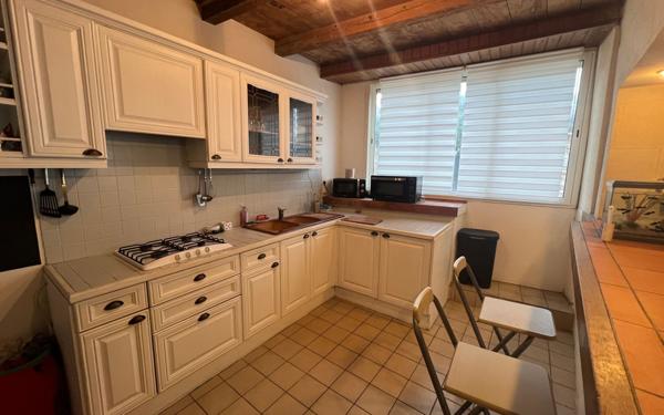 Maison à vendre    3 pièces •  Arces