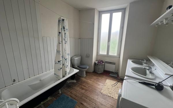 Maison à vendre    3 pièces •  Arces