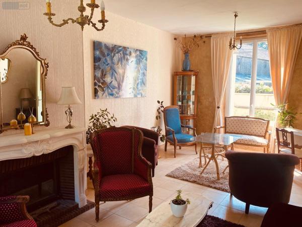 Maison de ville à vendre à Rostrenen dans les Côtes-d'Armor (22110), ref : 22075-MA01661