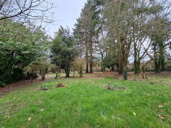 Maison de ville à vendre à Rostrenen dans les Côtes-d'Armor (22110), ref : 22075-MA01661