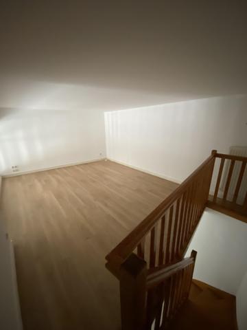 Grand T3 vide avec garage