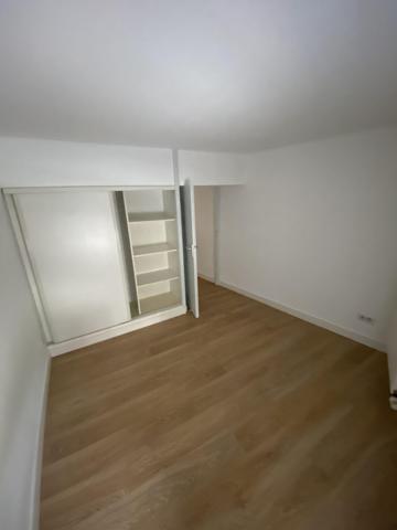 Grand T3 vide avec garage