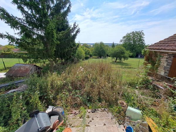 Maison ancienne à rafraîchir sur 279m².