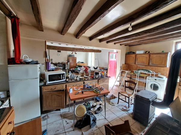 Maison ancienne à rafraîchir sur 279m².