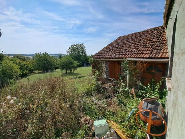 Maison ancienne à rafraîchir sur 279m².
