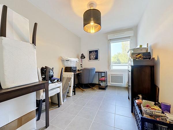 Appartement Marseille 3 pièce(s) 60.70 m2 garage double place de parking