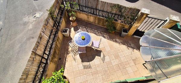 Terrasse, charme ancien, 5 chambres possibles