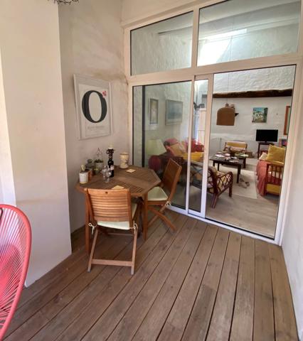 Maison de village de caractère avec terrasse panoramique et garage – Maury