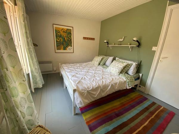 Maison de village de caractère avec terrasse panoramique et garage – Maury