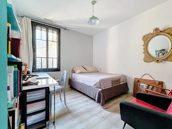 MAISON DE VILLE DE CARACTERE AVEC EXTERIEURS, QUARTIER SAINT JEAN, PERPIGNAN