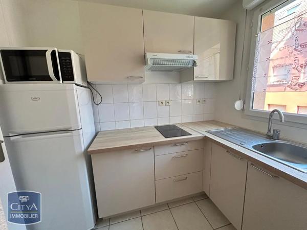 Appartement à louer 2 pièces 44.14m² Belfort (90000)