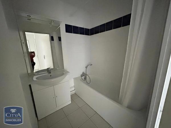 Appartement à louer 2 pièces 44.14m² Belfort (90000)