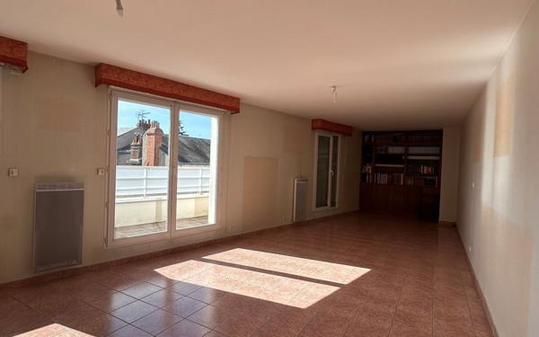 Appartement à louer    3 pièces •  Tours