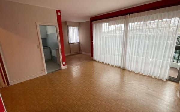 Appartement à vendre    2 pièces • 34 m2 Saint-Maur-des-Fossés