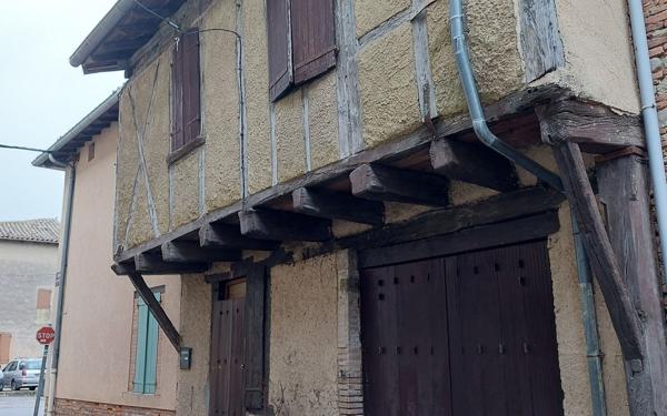 Maison à vendre    3 pièces •  Lisle-sur-Tarn