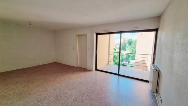 Appartement à louer    3 pièces • 69 m2 Albi