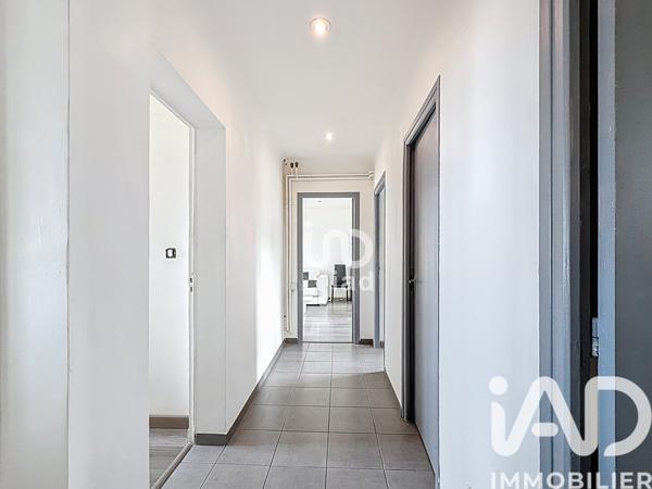 Appartement à vendre 3 pièces 67 m² Nîmes-Saint-Césaire