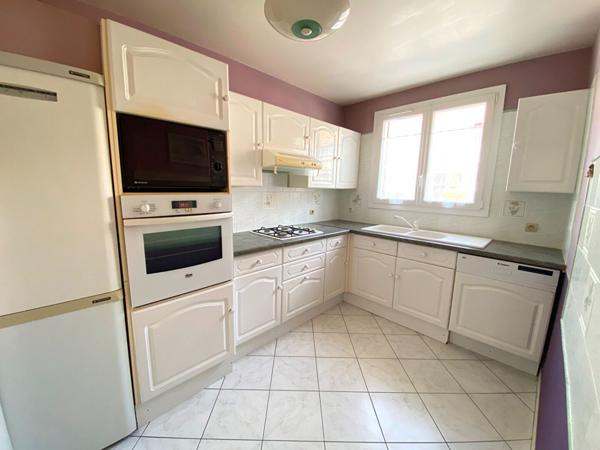 EXCLUSIVITÉ - MAISON DE 5 PIECES A VENDRE A PLAISIR - QUARTIER DE L'AQUEDUC