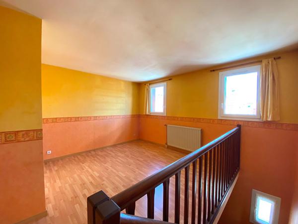 EXCLUSIVITÉ - MAISON DE 5 PIECES A VENDRE A PLAISIR - QUARTIER DE L'AQUEDUC