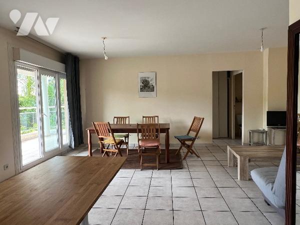 Spacieux F2 à l'Etang Salé les bains