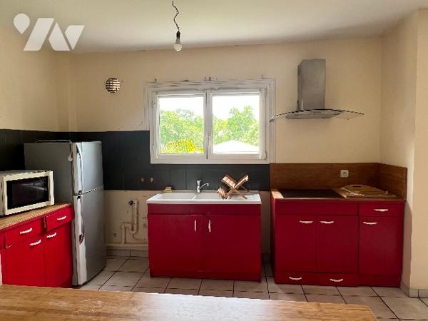 Spacieux F2 à l'Etang Salé les bains