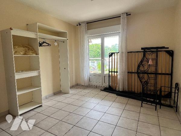 Spacieux F2 à l'Etang Salé les bains