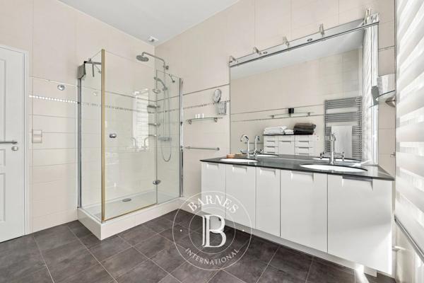 Paris 17ème, Appartement 4 Chambres -  259 m² à vendre