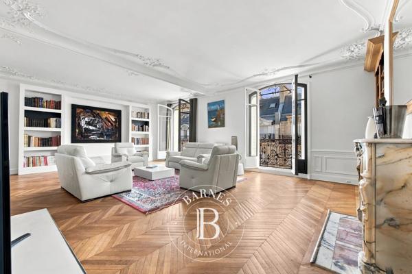 Paris 17ème, Appartement 4 Chambres -  259 m² à vendre