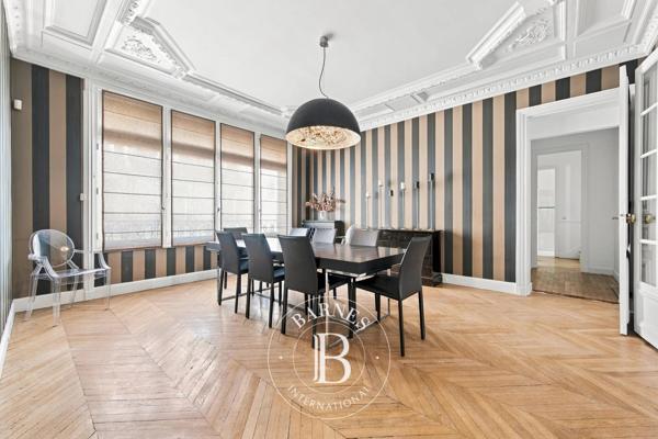 Paris 17ème, Appartement 4 Chambres -  259 m² à vendre