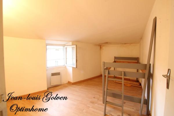 Bâtiment avec local commercial à SAINT ROME DE CERNON (12)