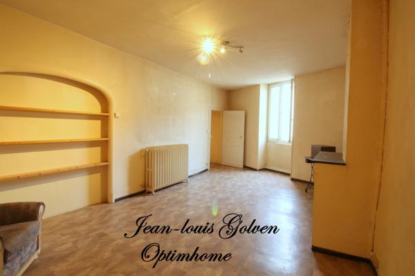 Bâtiment avec local commercial à SAINT ROME DE CERNON (12)