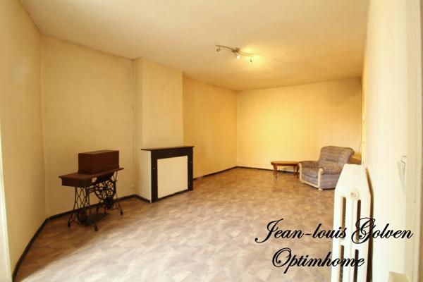 Bâtiment avec local commercial à SAINT ROME DE CERNON (12)