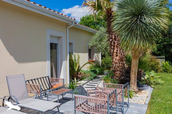 Maison à vendre 431 700 € L'Isle-Jourdain 4 p 134 m² DPE A