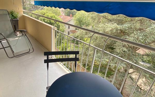 Appartement à vendre    5 pièces • 82,99 m2 Lyon 5