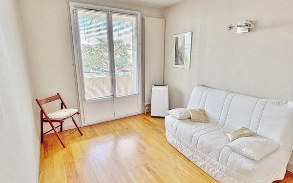 Appartement à vendre    5 pièces • 82,99 m2 Lyon 5