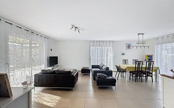 Maison à vendre    5 pièces •  Marsat