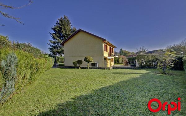 Maison à vendre    5 pièces •  Saint-André-le-Gaz