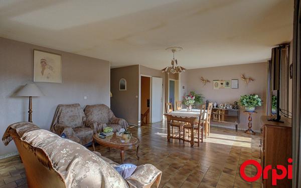 Maison à vendre    5 pièces •  Saint-André-le-Gaz