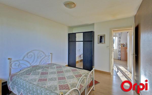 Maison à vendre    5 pièces •  Saint-André-le-Gaz