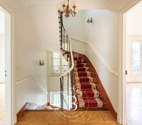 Chatou, Maison 5 Chambres -  285 m² à vendre