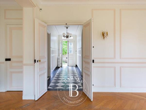 Chatou, Maison 5 Chambres -  285 m² à vendre