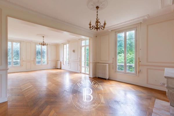 Chatou, Maison 5 Chambres -  285 m² à vendre